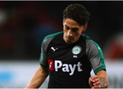 NG体育-荷甲赛后走向成谜，巴塞罗那复出首秀，目标明确，纪律约束更严格(巴塞罗那首发阵容表)