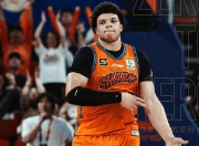 南宫体育- 上海久事迎NBA常规赛关键赛；今夜强势反弹；目标明确；控场能力受关注